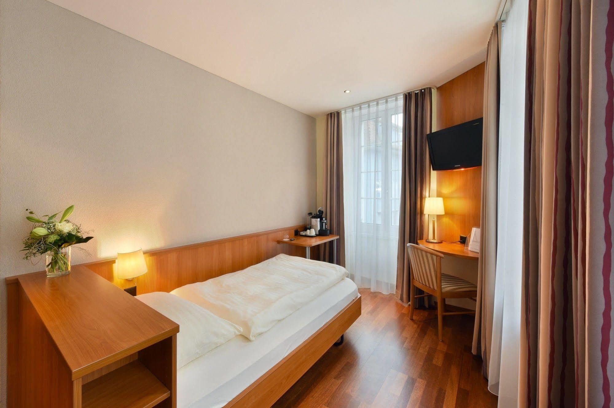 Apart Hotel Amadeo Zofingen Exterior foto